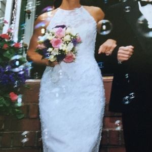 Beaded Lace Halter-style Wedding Dress - size 4/6